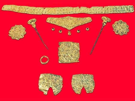 Τα χρυσά κοσμήματα της Δέσποινας του τάφου Τ 712